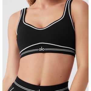 Alo Heart Throb Bra -Black/White